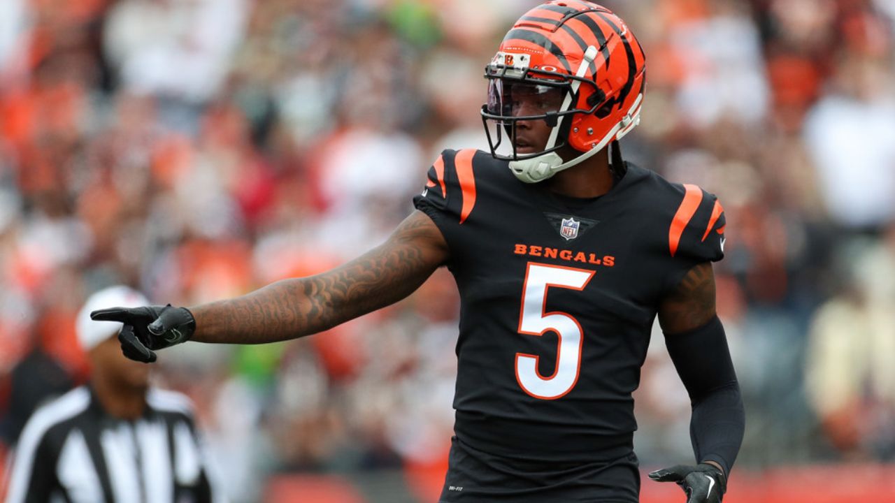 10 team Half PPR Draft Strategy: Load Your RBs and WRs Early