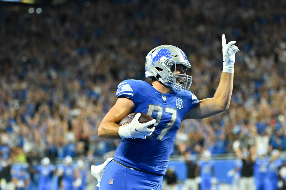 Win the TE Battle, Win Your League: How to Exploit the Most Overlooked Position