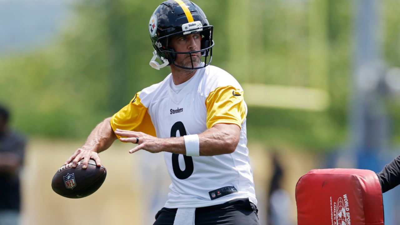 Video: Can Aaron Rodgers Support All the Steelers Weapons?