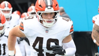 Browns LB Carson Schwesinger made an impressive return from a high ankle sprain. He's a prime Week 11 IDP waiver wire target.